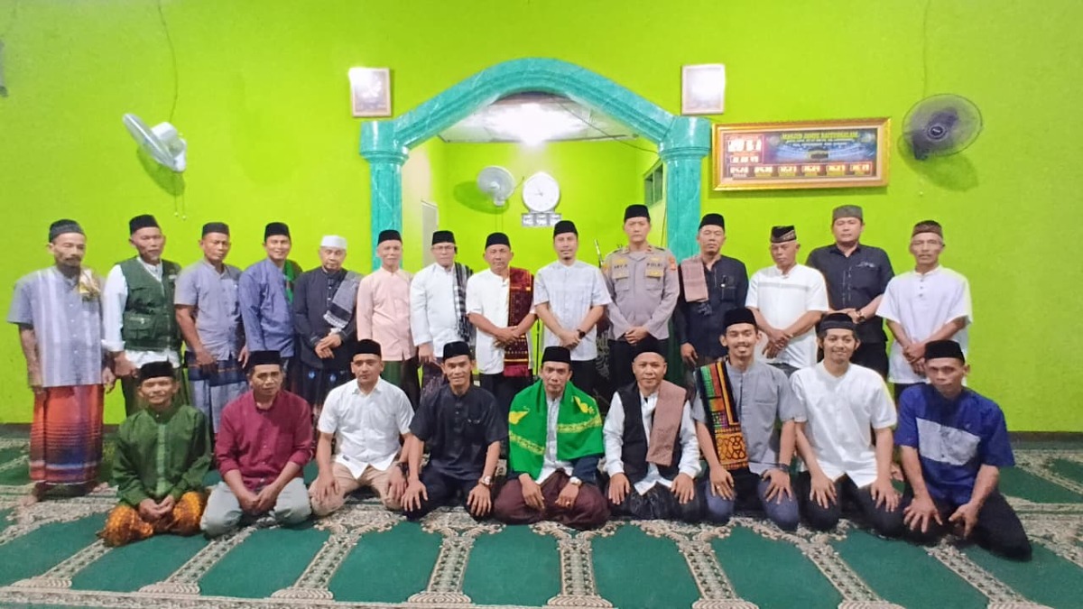 Sinergitas Tanpa Batas: Pemdes Lengkong Bersama Muspika Cipeundeuy Gelar Safari Ramadhan di Masjid Baitussalam