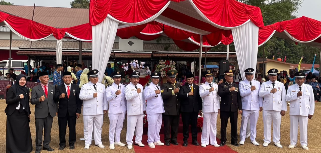 Pemdes Lengkong Hadiri Upacara Peringatan HUT Ke-81 RI Tingkat Kecamatan Cipeundeuy